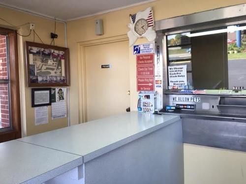 St. James Economy Inn מראה חיצוני תמונה
