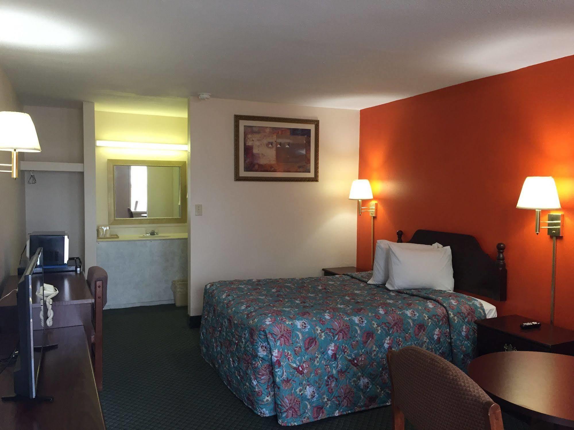 St. James Economy Inn מראה חיצוני תמונה